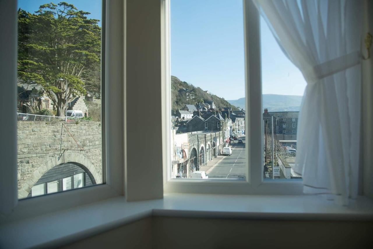 The Royal Bed and Breakfast Barmouth Buitenkant foto